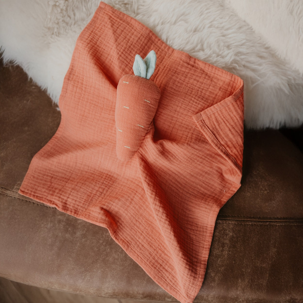 Carrot Cuddle Comforter Toy For Babies
