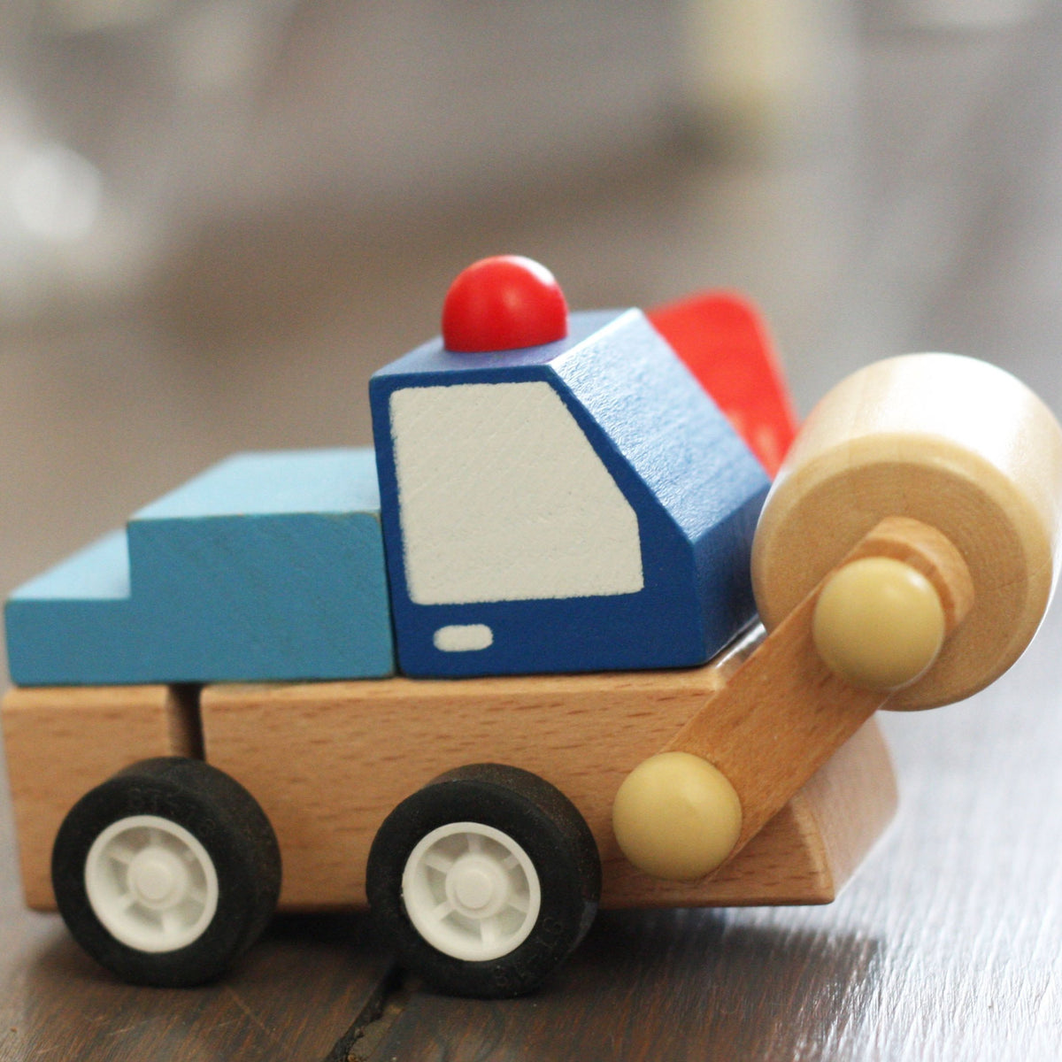 Train and Truck Toy Wind up