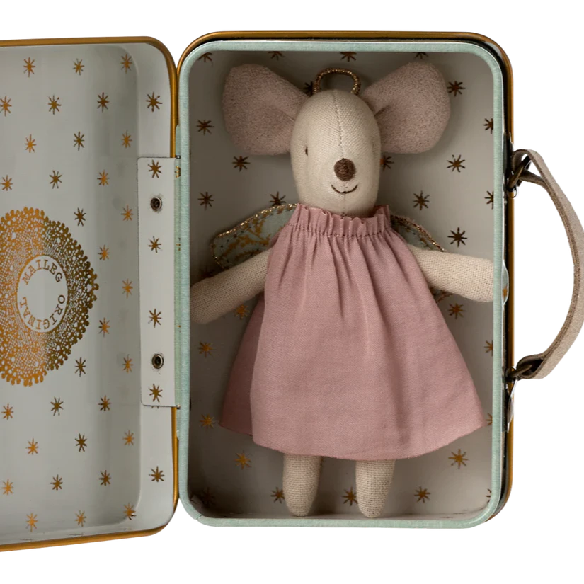 Angel Mouse Little Sister in the Suitcase