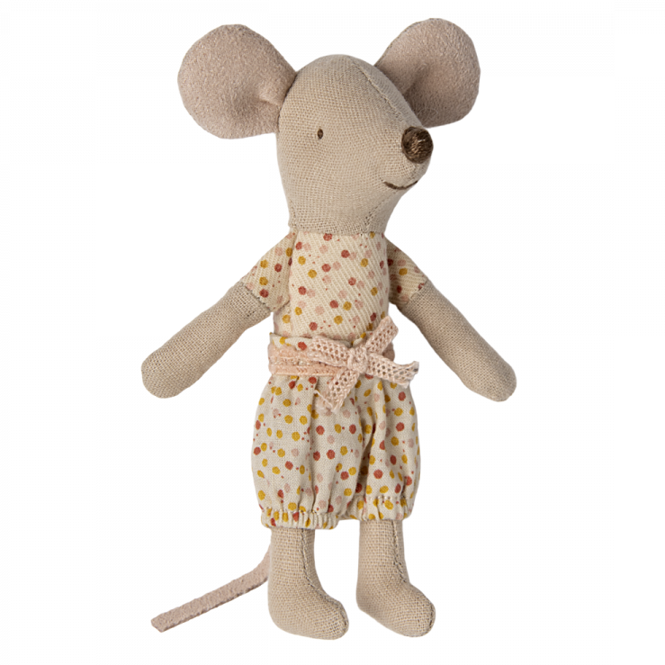 Little Sister Mouse in the Matchbox