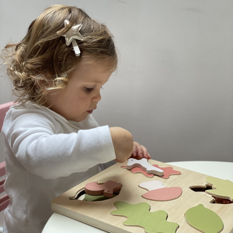 Under The Oak Leaf Wooden Puzzle