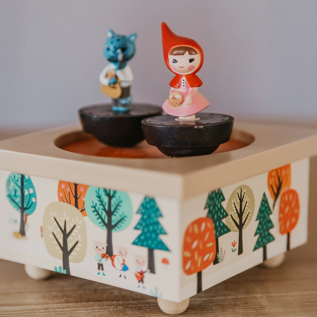 Dancing Red And Wolf Musical Box