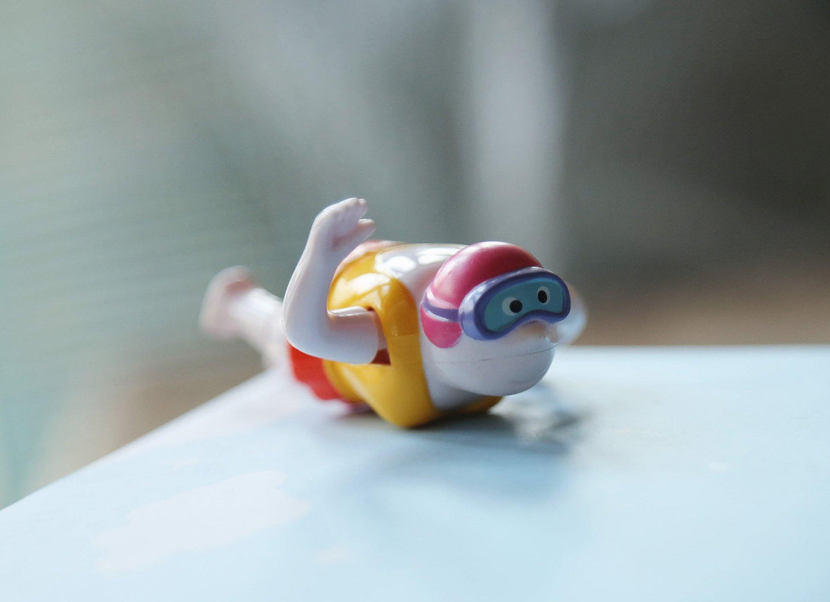 Wind Up Swimmer Bath Toy - Loula and Deer