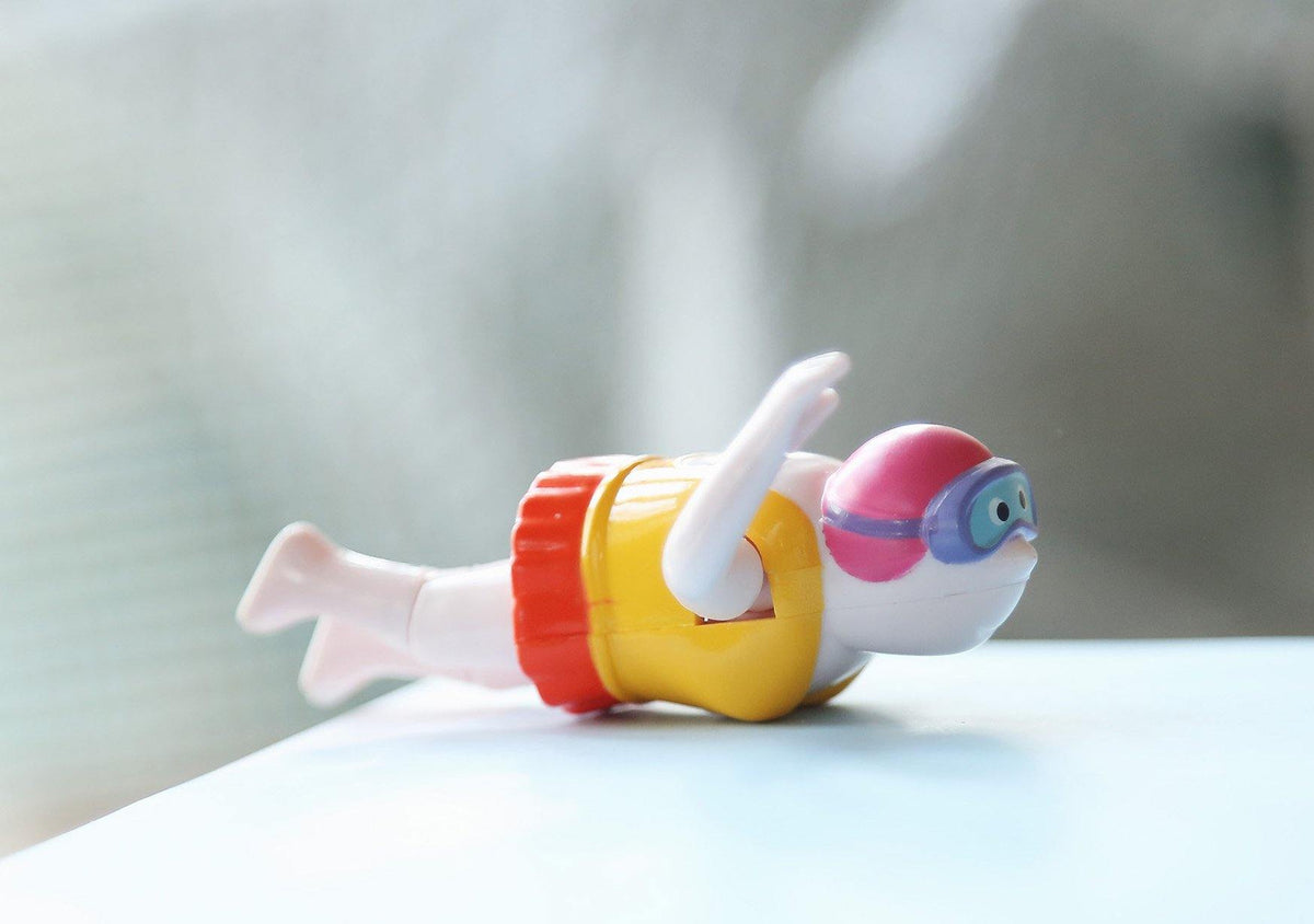 Wind Up Swimmer Bath Toy - Loula and Deer