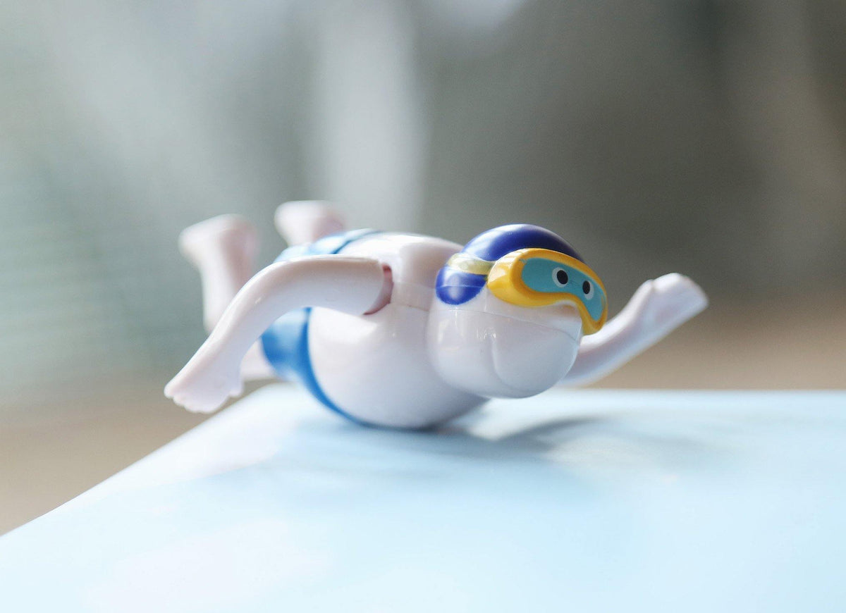 Wind Up Swimmer Bath Toy - Loula and Deer